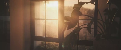 Lumière du matin à la fenêtre au réveil